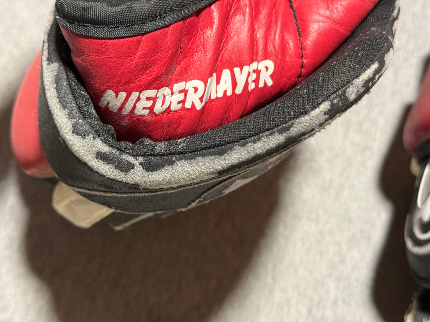 New Jersey Devils Authenticated Scott Niedermayer Game Worn Gloves - consignment