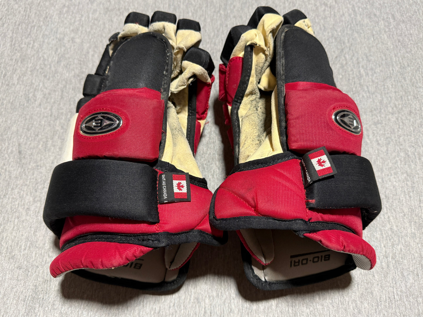 New Jersey Devils Zach Parise Rookie Era Game Worn Gloves - consignment
