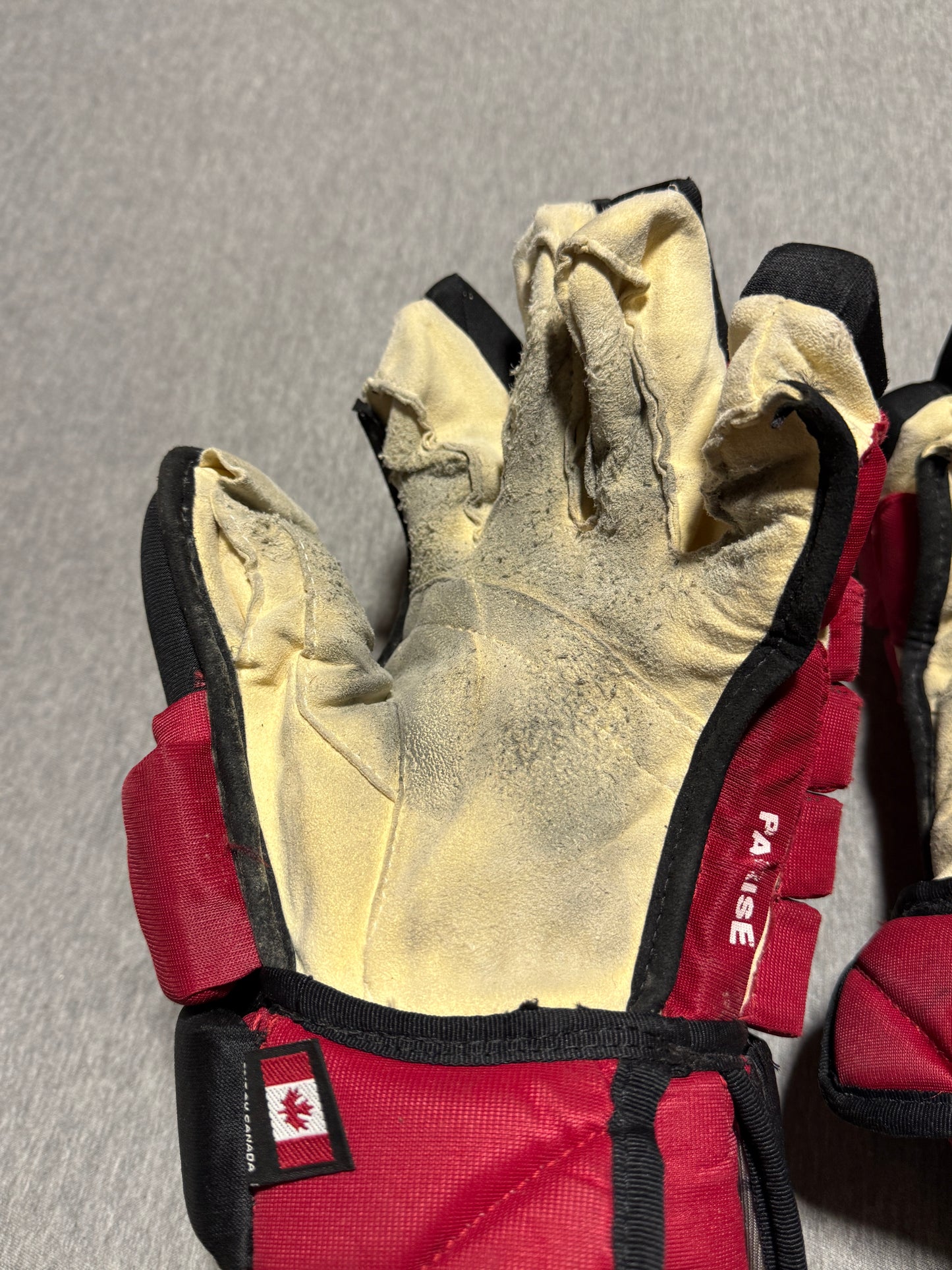 New Jersey Devils Zach Parise Rookie Era Game Worn Gloves - consignment