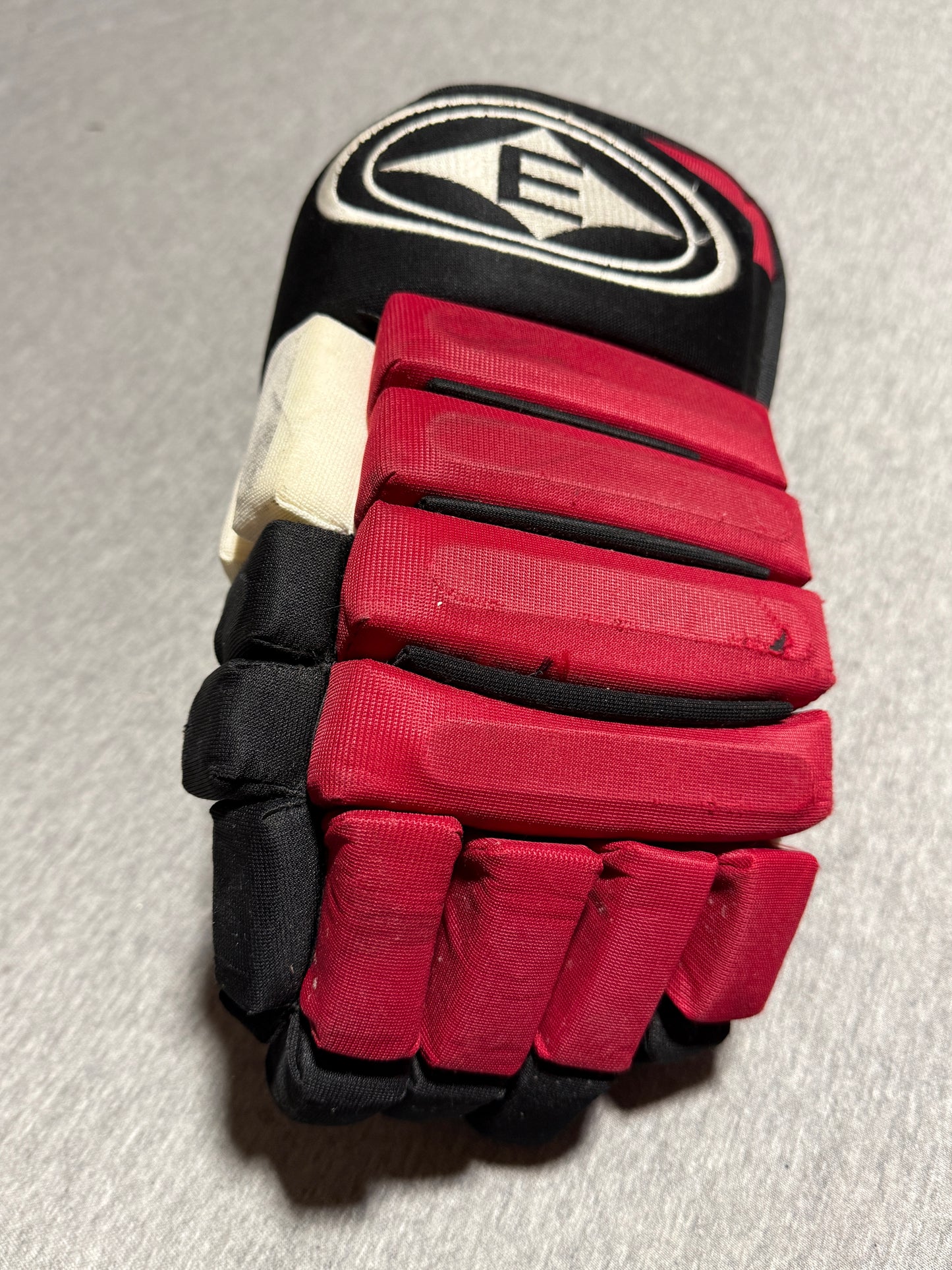 New Jersey Devils Zach Parise Rookie Era Game Worn Gloves - consignment