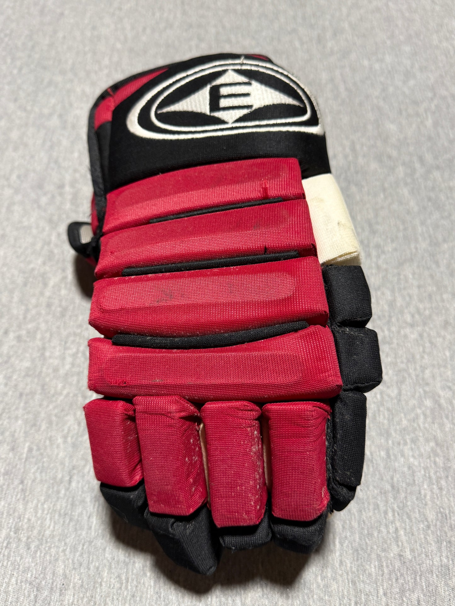 New Jersey Devils Zach Parise Rookie Era Game Worn Gloves - consignment